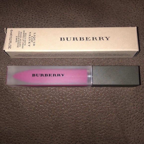 Burberry 💋 - Picture 3 of 5
